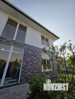 Дом 220м², 2-этажный, участок 11 сот.