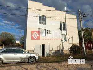 Дом 192м², 3-этажный, участок 8 сот.