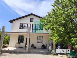 Дом 220м², 2-этажный, участок 6 сот.