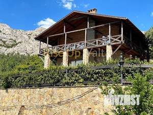 Дом 430м², 4-этажный, участок 21 сот.