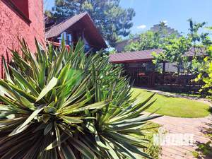 Дача 215м², 3-этажный, участок 4 сот.