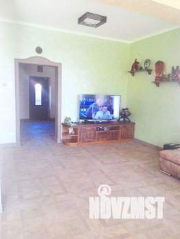 Дом 330м², 2-этажный, участок 6 сот.