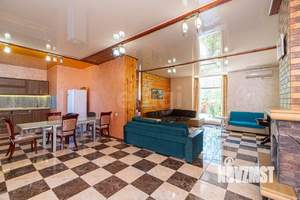 Дом 190м², 2-этажный, участок 8 сот.