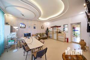 Дом 1226м², 3-этажный, участок 20 сот.