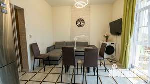 Дом 286м², 2-этажный, участок 5 сот.