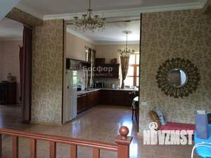 Дом 635м², 3-этажный, участок 25 сот.