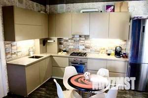 Дом 100м², 2-этажный, участок 6 сот.