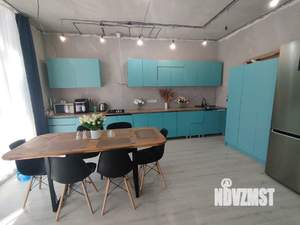 Дом 292м², 3-этажный, участок 7 сот.