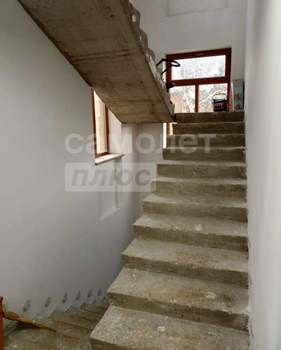 Дом 450м², 3-этажный, участок 6 сот.