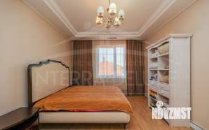 Дом 398м², 3-этажный, участок 9 сот.