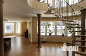 Дом 442м², 3-этажный, участок 19 сот.