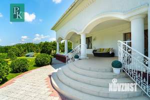 Дом 448м², 3-этажный, участок 50 сот.