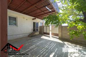 Дом 220м², 2-этажный, участок 5 сот.