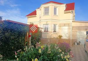 Дом 196м², 3-этажный, участок 10 сот.