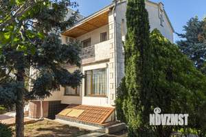 Дом 268м², 3-этажный, участок 6 сот.