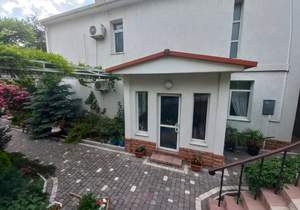 Дом 199м², 2-этажный, участок 6 сот.