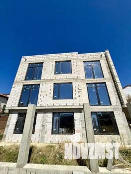 Дом 330м², 3-этажный, участок 6 сот.