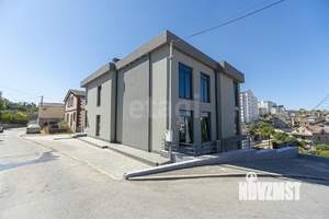 Дом 449м², 3-этажный, участок 9 сот.