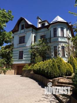 Дом 635м², 3-этажный, участок 25 сот.