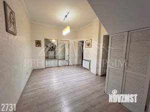 Дом 295м², 3-этажный, участок 7 сот.