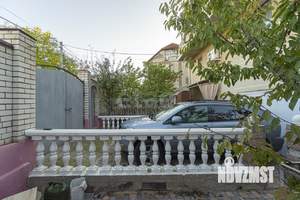 Дом 168м², 3-этажный, участок 3 сот.