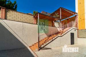 Дом 764м², 4-этажный, участок 9 сот.