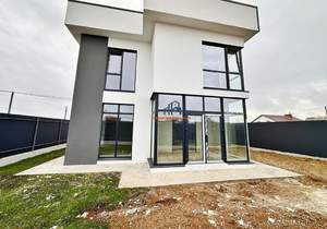 Дом 130м², 2-этажный, участок 4 сот.