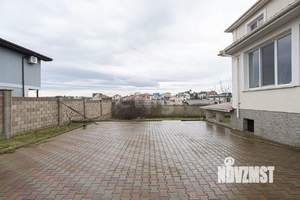 Дом 263м², 3-этажный, участок 6 сот.