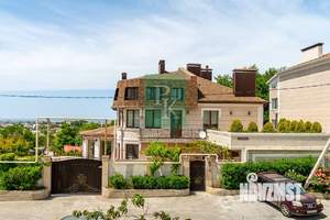 Дом 593м², 4-этажный, участок 9 сот.