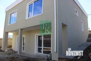 Дом 208м², 2-этажный, участок 4 сот.