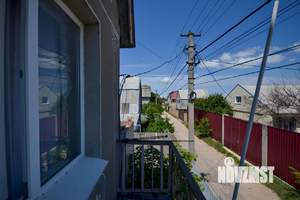 Дом 210м², 3-этажный, участок 8 сот.