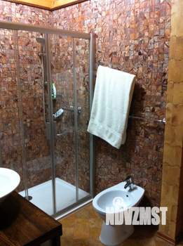 Дом 370м², 3-этажный, участок 25 сот.