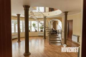 Дом 442м², 3-этажный, участок 19 сот.