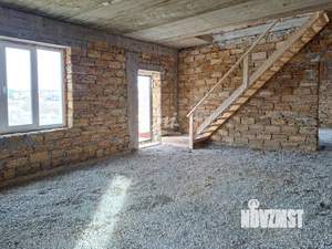 Дом 247м², 3-этажный, участок 8 сот.