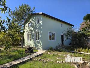 Дом 96м², 2-этажный, участок 6 сот.