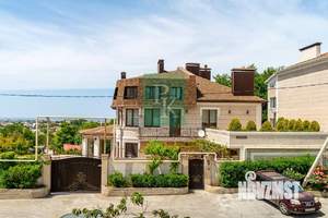 Дом 593м², 4-этажный, участок 9 сот.