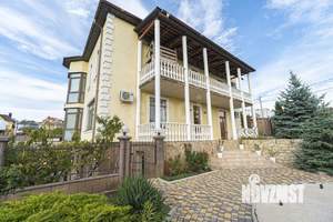 Дом 340м², 3-этажный, участок 8 сот.