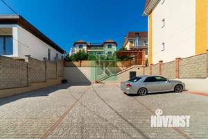 Дом 764м², 4-этажный, участок 9 сот.