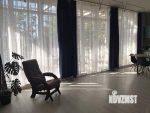 Дом 292м², 3-этажный, участок 7 сот.