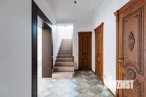 Дом 355м², 3-этажный, участок 6 сот.