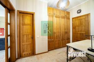 Дом 210м², 2-этажный, участок 4 сот.