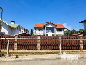 Дом 200м², 2-этажный, участок 8 сот.