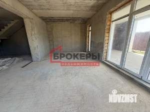 Дом 265м², 2-этажный, участок 5 сот.