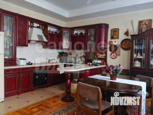 Коттедж 212м², 2-этажный, участок 4 сот.