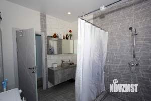 Дом 256м², 3-этажный, участок 6 сот.