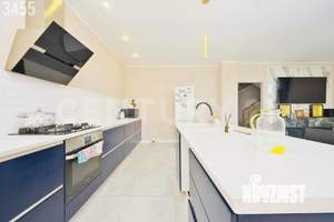 Дом 184м², 3-этажный, участок 3 сот.