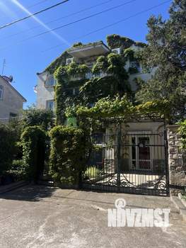 Дом 203м², 3-этажный, участок 5 сот.