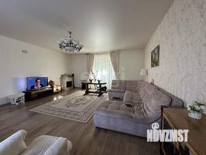 Дом 176м², 2-этажный, участок 6 сот.