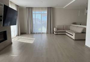 Дом 265м², 2-этажный, участок 5 сот.