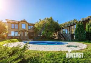 Дом 653м², 2-этажный, участок 216 сот.